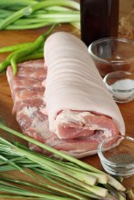SLICE LECHON BELLY