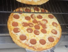 Pepperoni Pizza Entera, Large