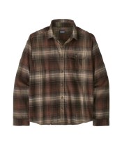 Patagonia Long-Sleeved Lightweight Fjord Flannel Shirt - Men's