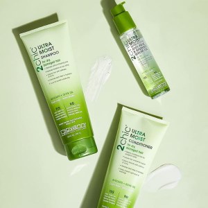 Additional picture of Giovanni 2 Chic Ultra Moist Shampoo - 250ml
