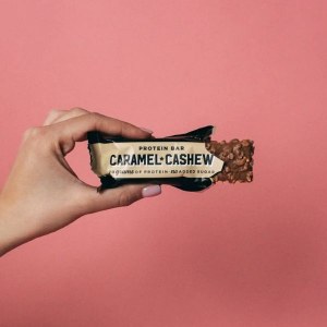 Additional picture of Barebells Caramel Cashew Protein Bar - 55g