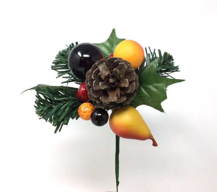 Xmas Pick Natural Fruit 7" (x12)