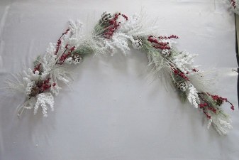 Deco Garland Snowy w Berries White/Green 150cm