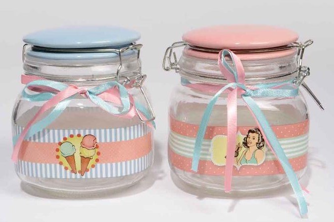Glass preserving jar