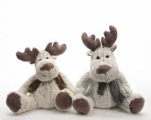 plush reindeer w scarf 2colass