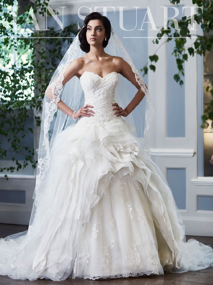 Ian Stuart La Fayette - The Moderne Bridal