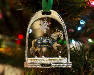 HIGHLANDER STIRRUP ORNAMENT