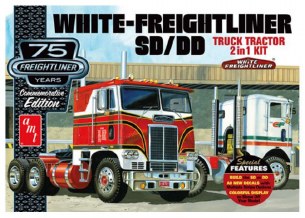 1/25 WHITE FREIGHTLINER SD/TT