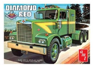 1/25 DIAMOND REO TRACTOR