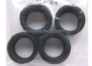 EVO/DIG 1/32 SET OF TIRES