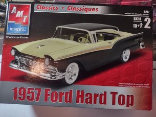 ERTL AMT '57 FORD HARD TOP