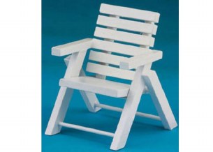 WHITE OUTDOOR DECK CHAIR