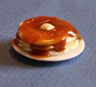 PANCAKES ON A PLATE