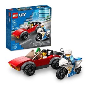 POLICE BIKE CAR CHASE