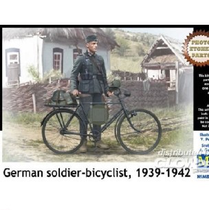 GERMAN SOLDIER-BICYCLIST