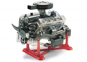 REVELL VISIBLE V-8 ENGINE