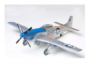 1/48 NORTH AMERICAN P51D 8TH