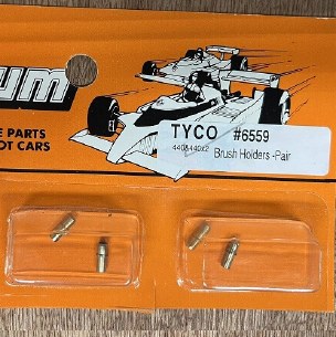 TYCO 440 BRUSH HOLDER PAIR