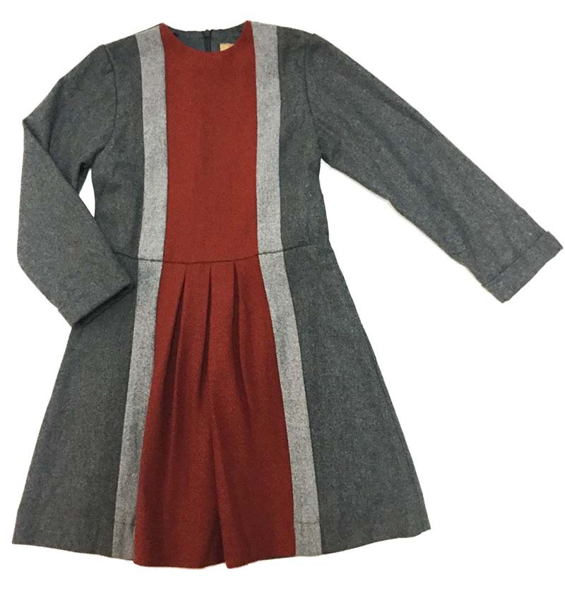 rust and grey outfit
