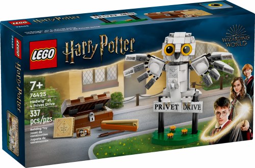 LEGO Harry Potter Hedwig™ at 4 Privet Drive 76425