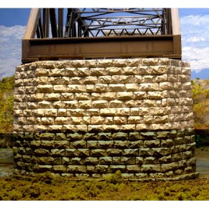 HO Cut Stone Bridge Pier, Ptd