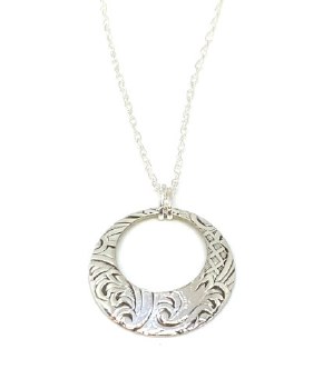 Lynda Carr: Vintage Open Circle Necklace