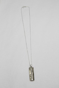 Lynda Carr: Vintage Rectangle Necklace - Silver