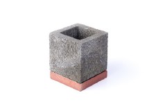 D.A.R. Proyectos  Square Planter - Copper Base