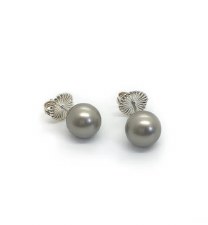 Lisa Ridout: Jackie O Platinum Pearl Stud Earrings