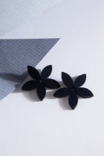 ISKIN: Kate Leaves Flower Earrings - Black