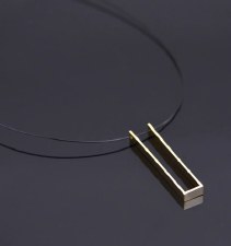 Pursuits: Flynn Necklace - Black/Gold