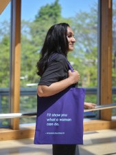 Additional picture of Tote: Artemisia Gentileschi Quote