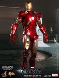 Hot Toys Avengers Iron Man Mark VII 1/6 Scale Action Figure