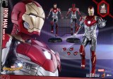 Hot Toys Spider-Man Homecoming Iron Man Mark XLVII 1/6 Scale Sideshow Exclusive Power Pose Figurine