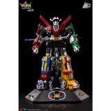Voltron 40th Anniversary Gift Set with Light-Up Sound Base Action Figure