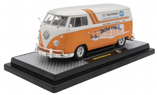 Diecast 1/24 Scale Bus Empi