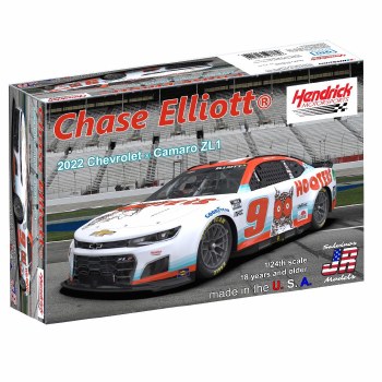 1/24 Hendrick Motorsports Chase Elliot 2022 Camaro - Hooters Model Kit