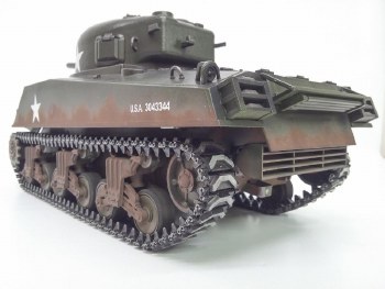 Sherman M4A3 75mm Airsoft 2.4Ghz RTR RC Tank 1/16th Scale