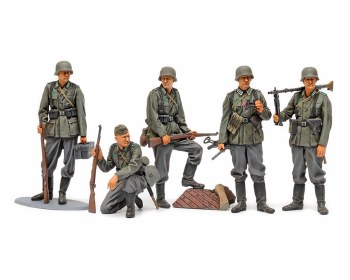 1/35 Mid WWII German Infantry Set Model Kit