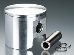 Piston w/Pin & Retainer DLE-85