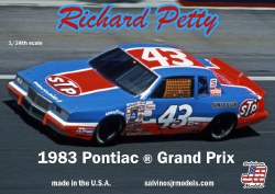 1/25 Richard Petty 1983 Pontiac Grand Prix Winner Model Kit