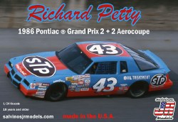 1/24 Richard Petty Pontiac 1986 2+2 Model Kit