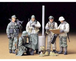 Tamiya 1/35 German Soldier Field Brief