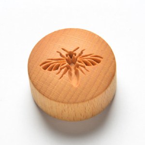 CT-16 Curved Bee Stamp