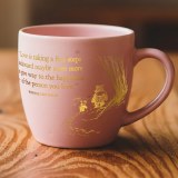 Additional picture of Winnie the Pooh  Gold