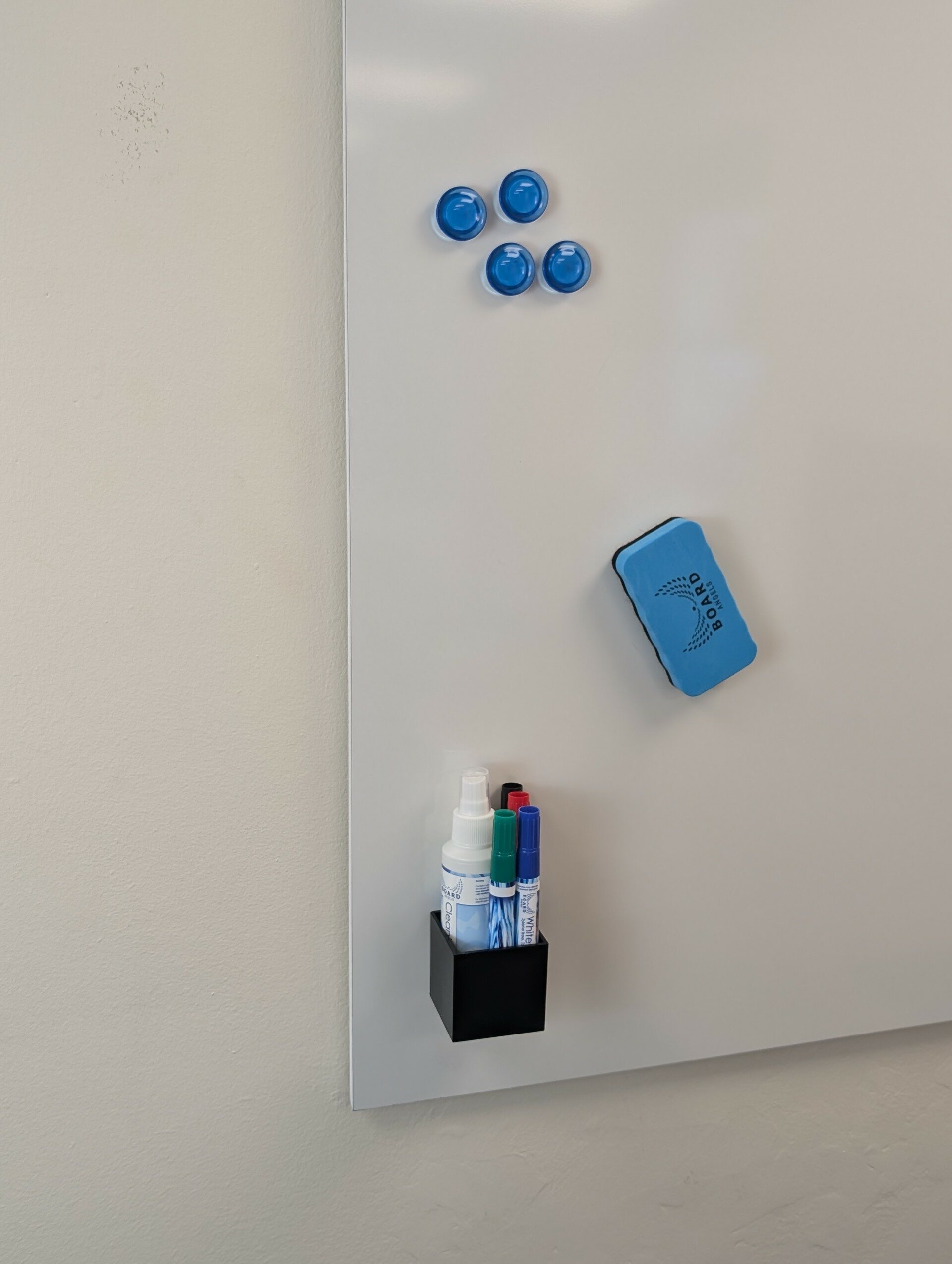 SPACE frameless whiteboard slim profile