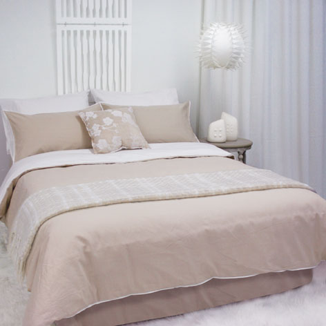 Temple organic cotton linen and ivory bedlinen set