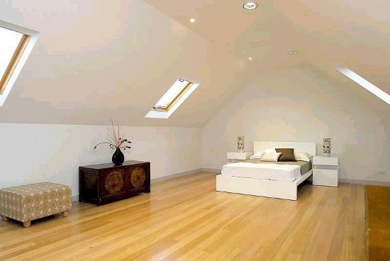 A stunning natural look with Bio Wall Paint and Bio Floor Varnish