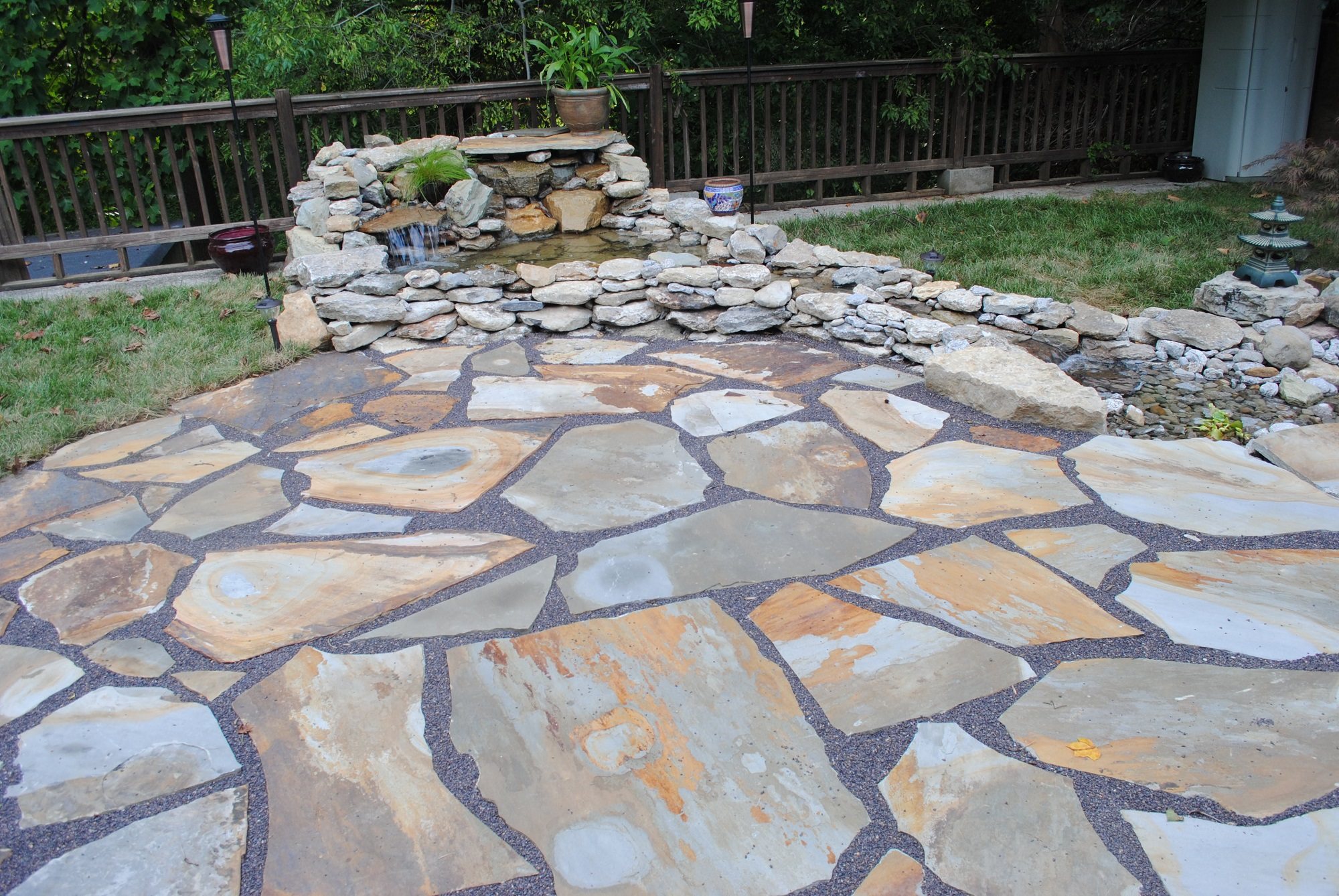 Find The Best Natural Stone For Your Landscaping Project