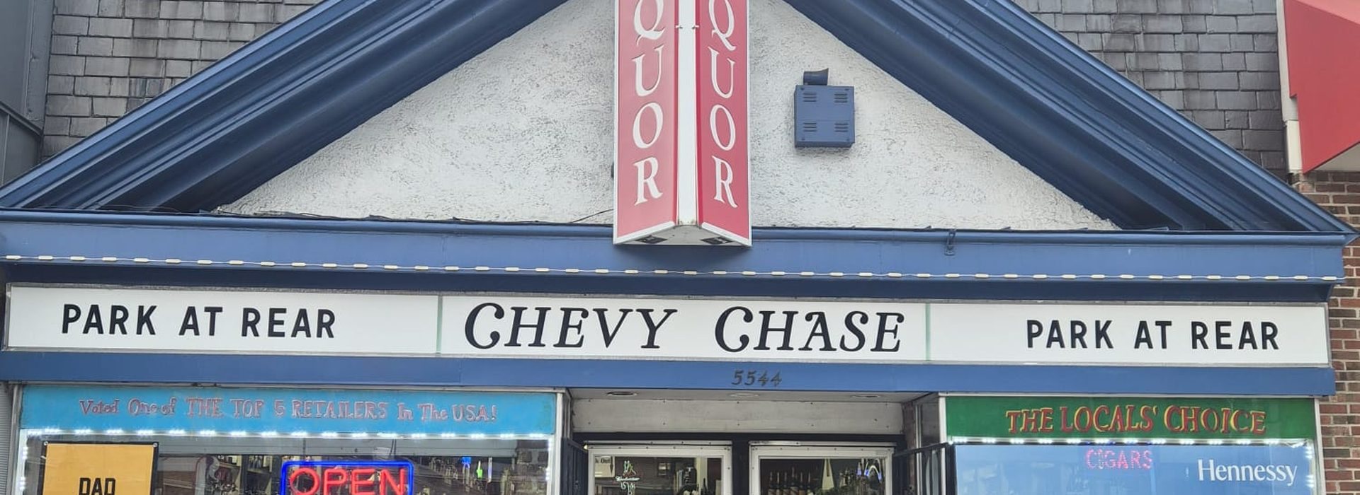 Exterior storefront of Chevy Chase Wine & Spirits